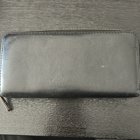 Michael Kors Long Wallet - Picture 4 of 4